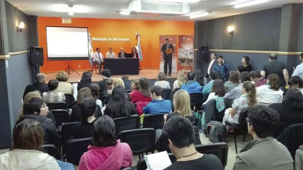 Se realizó en Río Grande el encuentro Provincial de Municipios ... - El Sureño