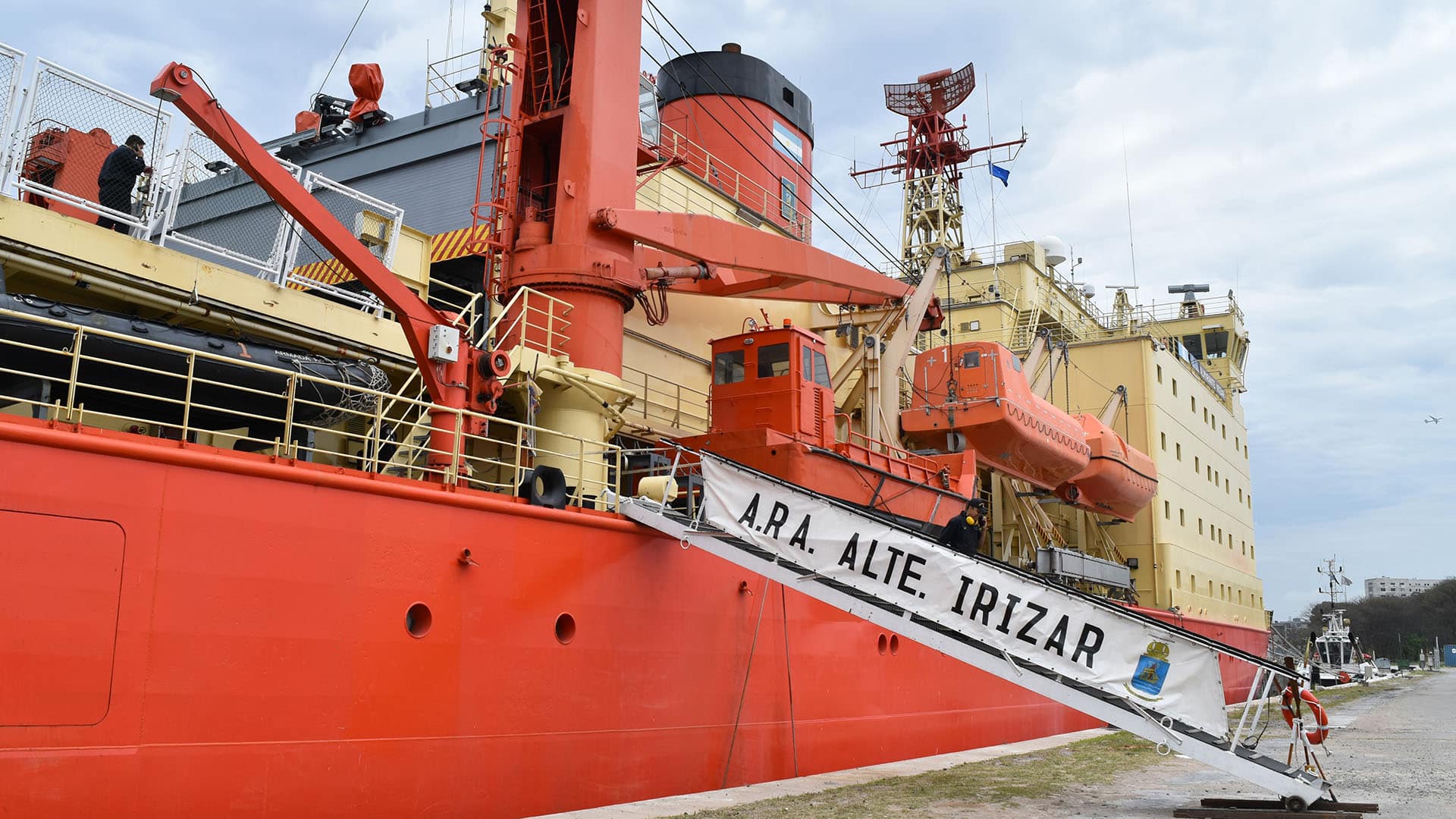 Se emitirá en 4k el film sobre la primera Campaña Antártica del rompehielos Almirante Irizar (1979-1980)