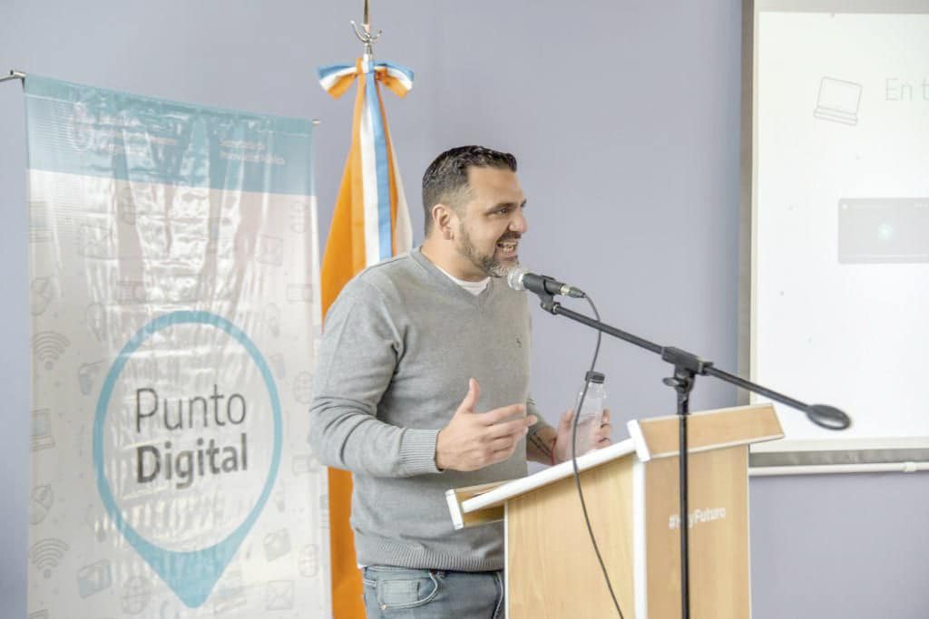 Walter Vuoto inauguró el segundo Punto Digital