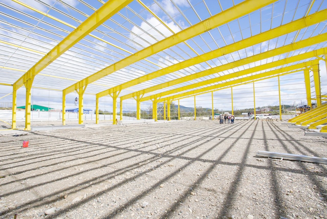 Melella recorrió la obra del polideportivo de Tolhuin