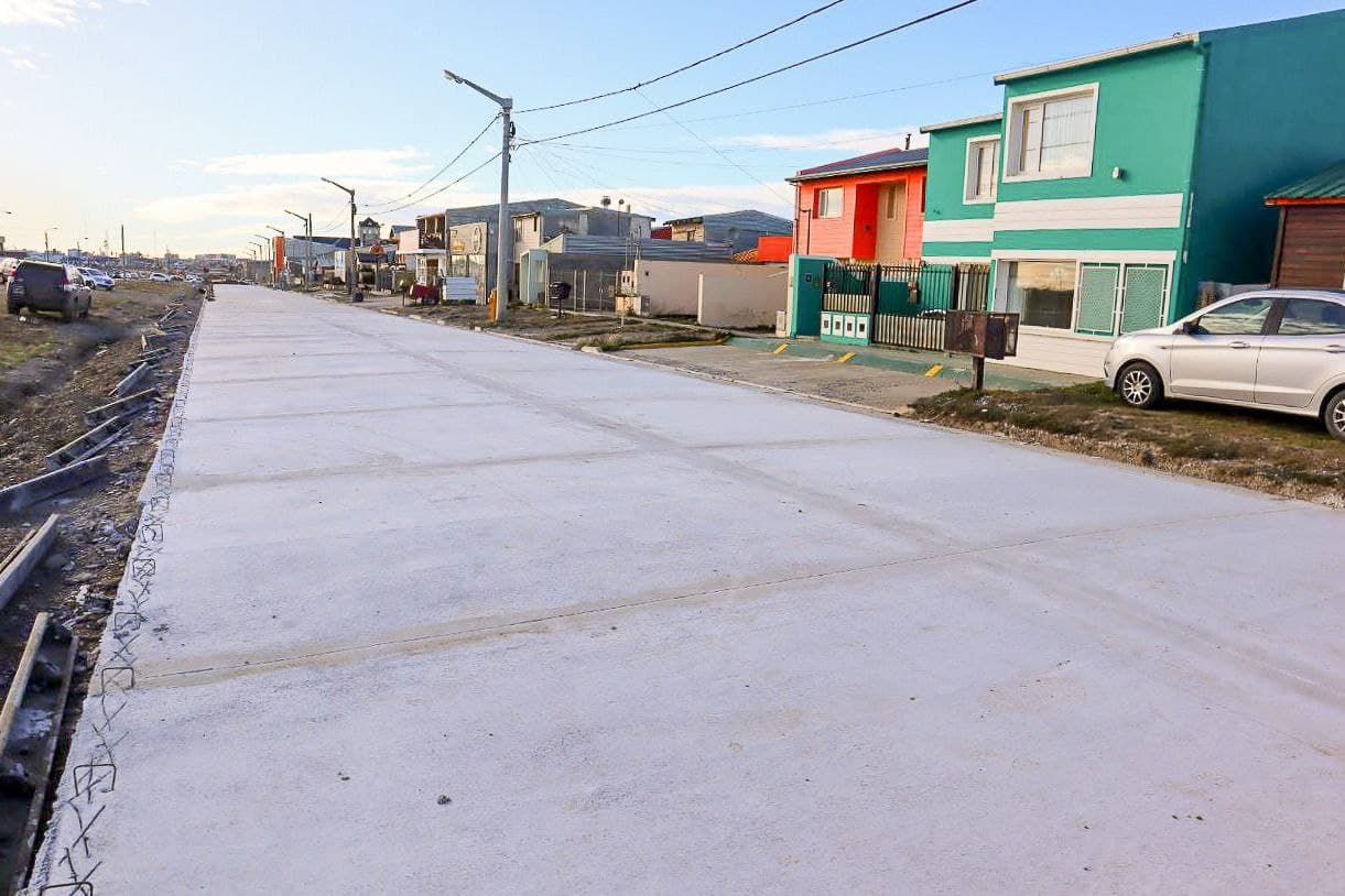 Pavimentación de la avenida Echelaine