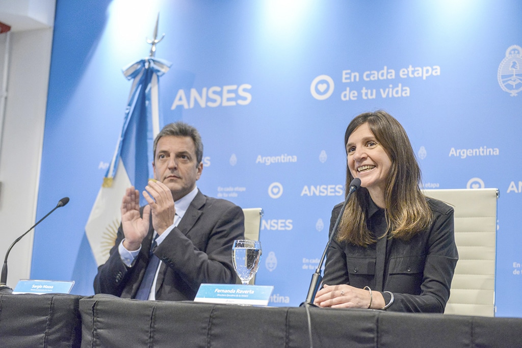 Raverta y Massa anunciaron nuevos préstamos a jubilados
