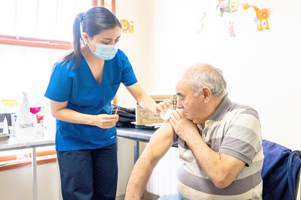 Invitan a colocarse la vacuna antigripal