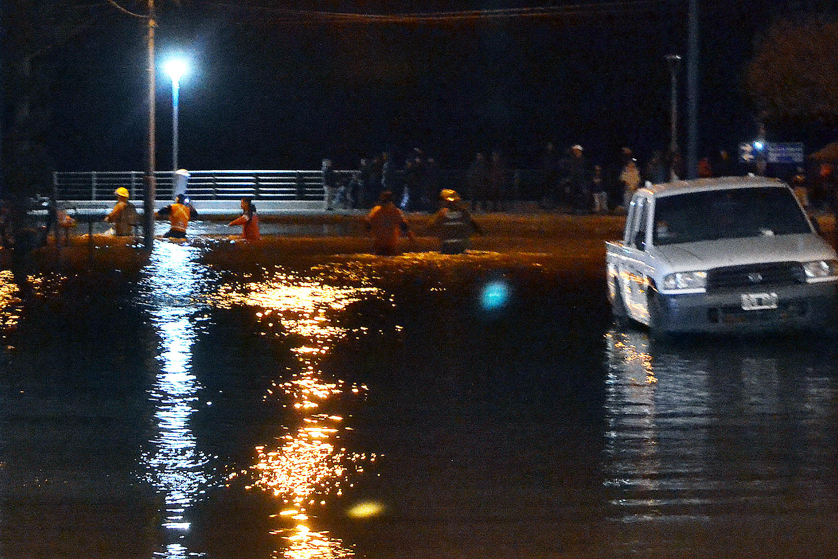 Pleamar en Río Grande inundó calles y viviendas