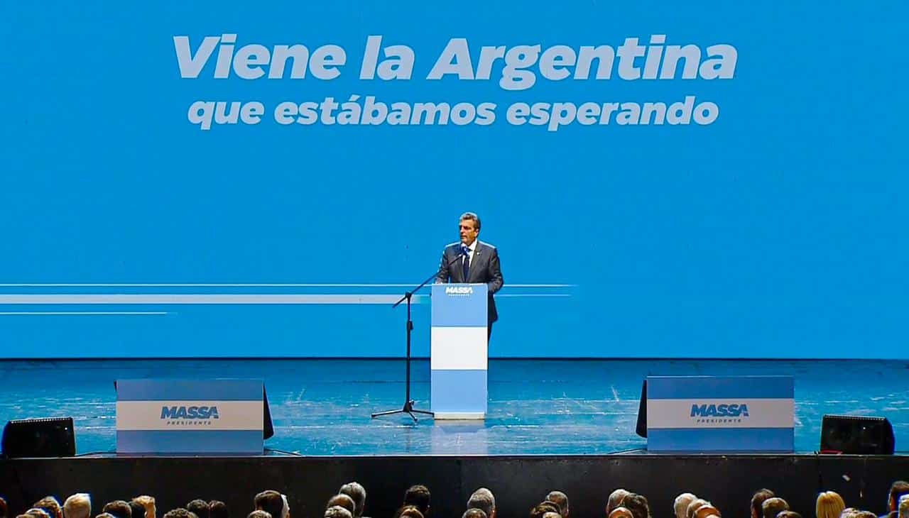 “Massa es quien debe estar al frente de la Argentina”