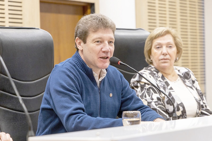 Melella propone reformar la Constitución provincial