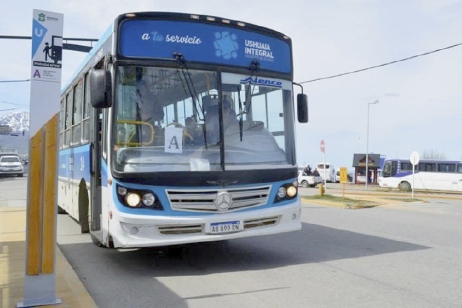 Sin subsidio, el boleto de colectivo en Ushuaia pasará a costar 1200 pesos