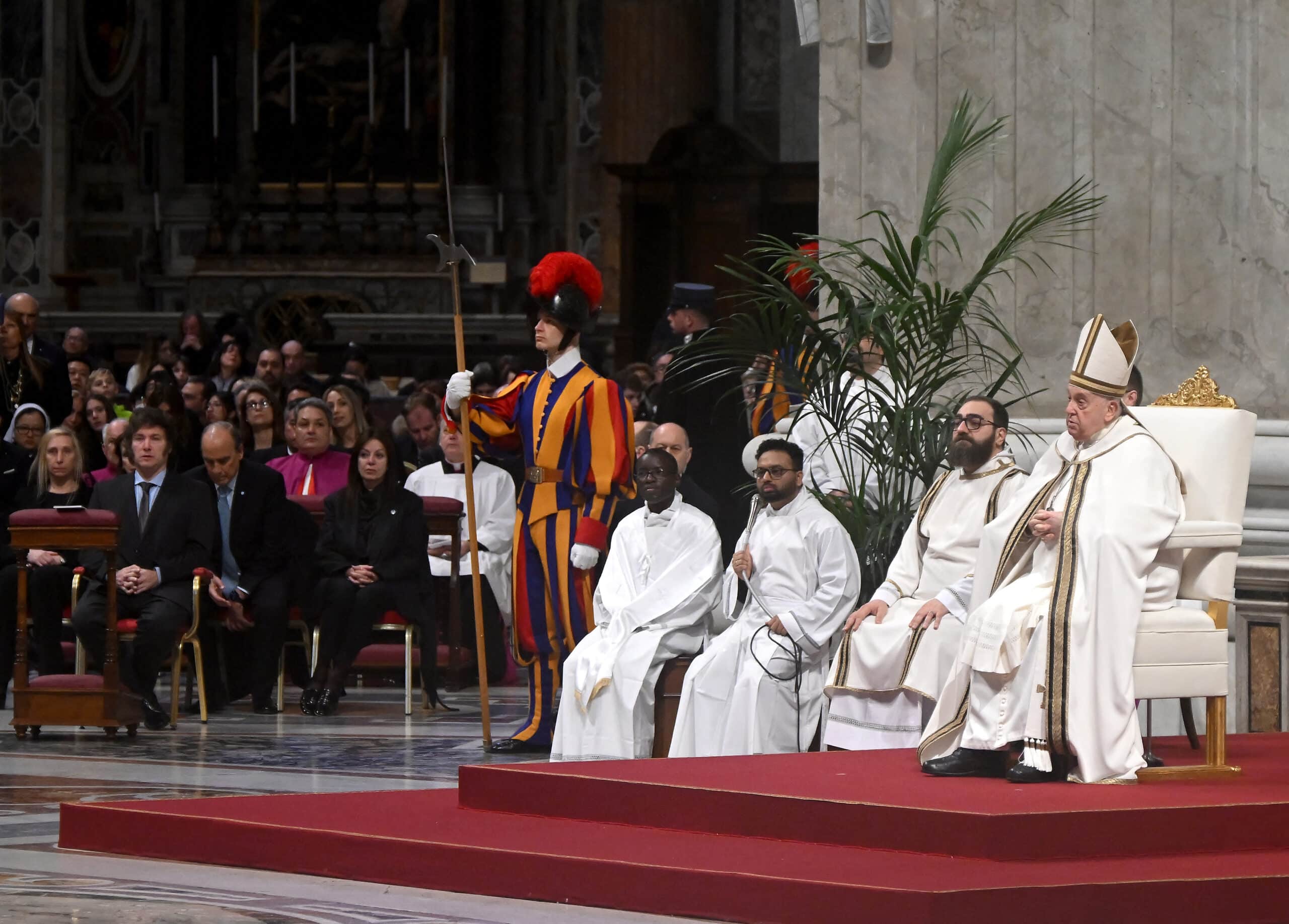 Francisco canonizó a Mama Antula en el Vaticano y la convirtió en la primera santa argentina