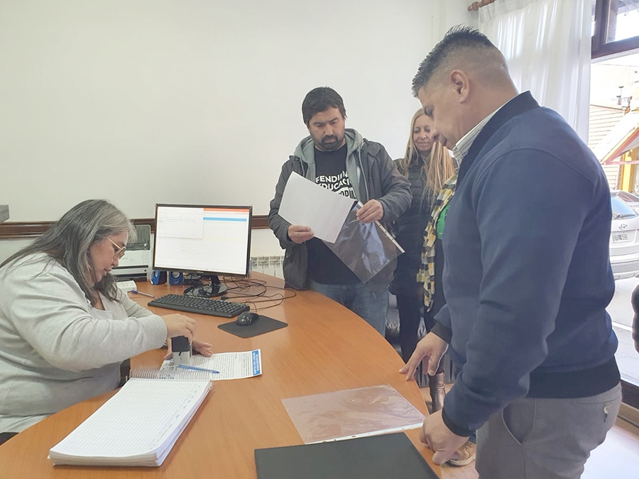 La CGT Ushuaia pide que Milei y Villarruel sean declaradas personas no gratas