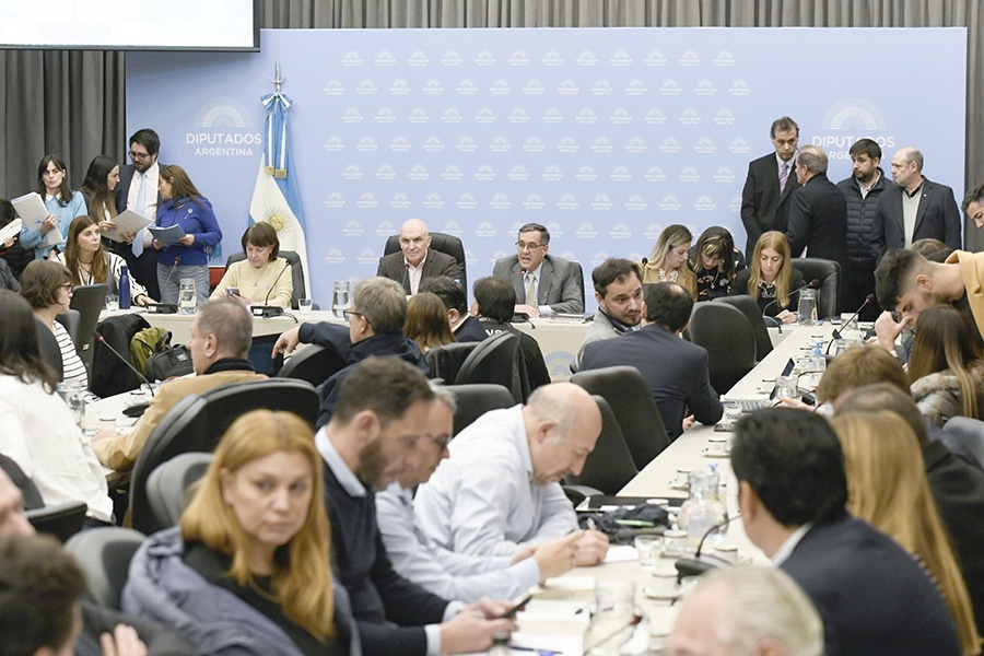 Dictamen para financiar a las 62 universidades nacionales