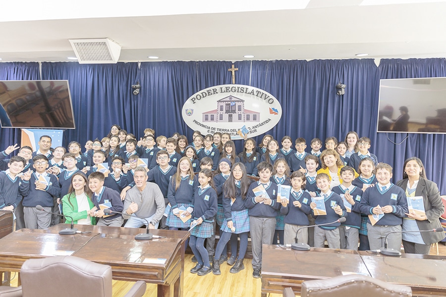 Alumnos de Río Grande visitaron la Legislatura