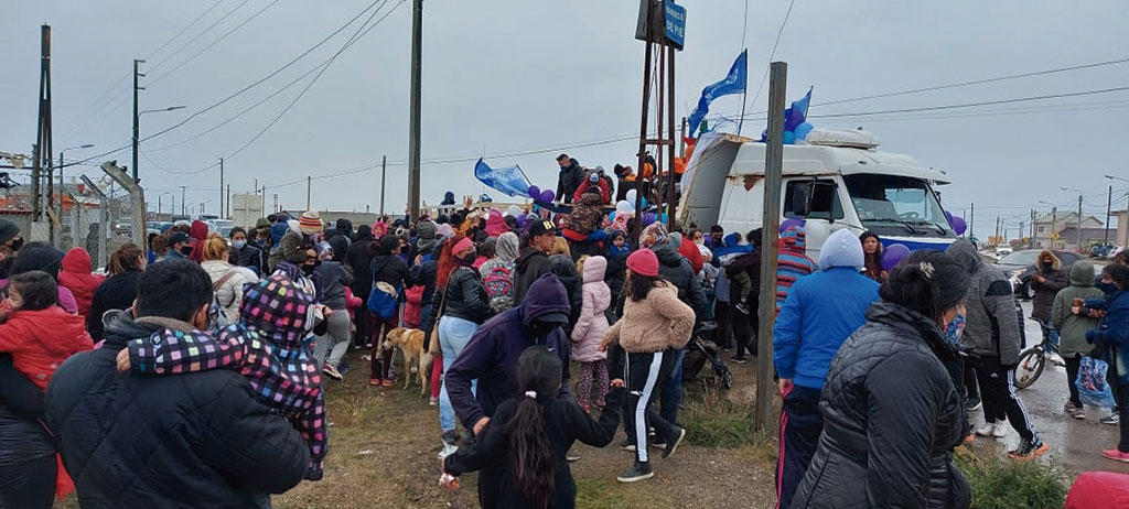 Papá Noel llega a los barrios de la ciudad