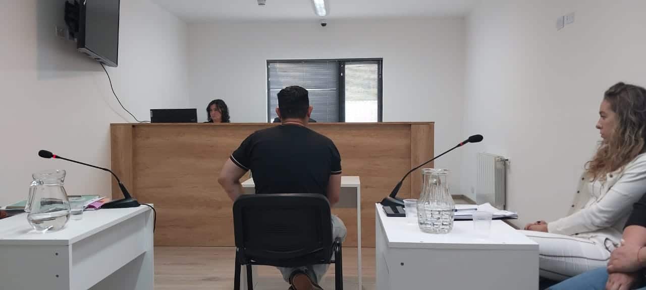 Condenan a un hombre a 8 meses de prisión de cumplimiento efectivo