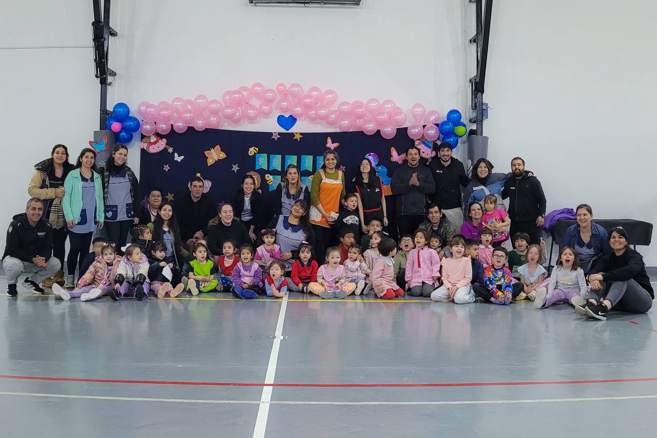 Con una jornada de juegos Tolhuin festejó el Día de los Jardines de Infantes
