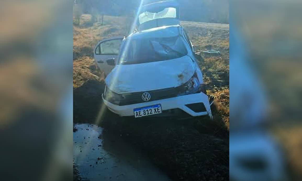 Un vehículo despistó y volcó sobre la ruta 3: las tres ocupantes tuvieron lesiones leves