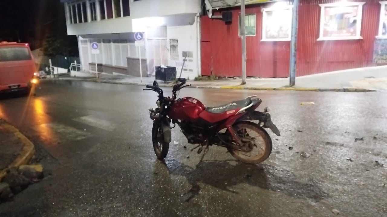 Colisionaron una moto y un camión