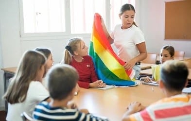 La Corte Suprema de EEUU permite que padres retiren a sus hijos de clase cuando haya contenido LGBTQ