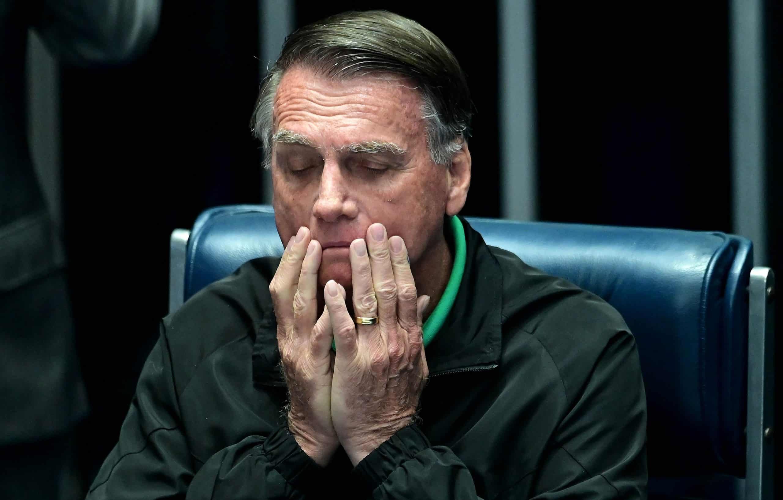 El Tribunal Supremo de Brasil dispuso que Bolsonaro cumpla arresto domiciliario con tobillera