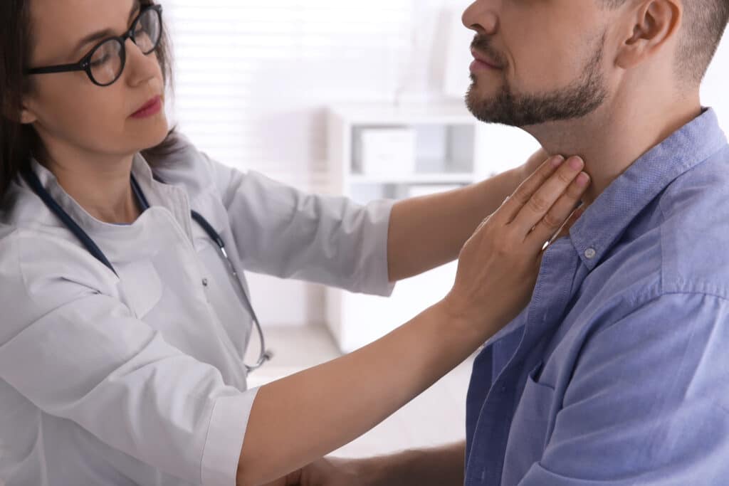 Crecen los casos de cáncer de cabeza y cuello asociados el VPH: alertan por su detección tardía y su mayor impacto entre los más jóvenes