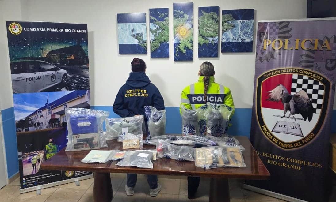 Barrio de Las Aves: detuvieron a un joven y secuestraron armas de fuego y marihuana