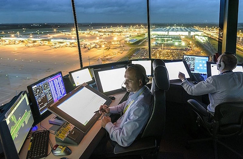 Controladores aéreos preparan medidas de fuerza