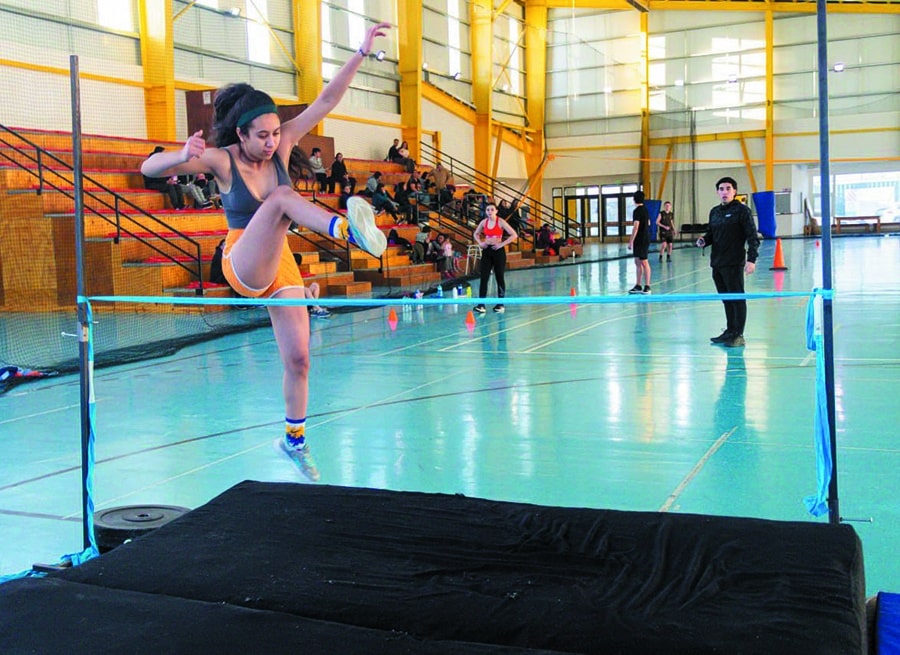 Encuentro de atletismo por el Día del Olimpismo en Tolhuin