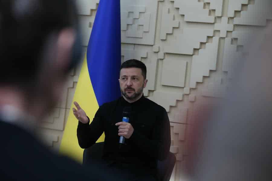 Zelenski: “No nos retiraremos del Donbás”