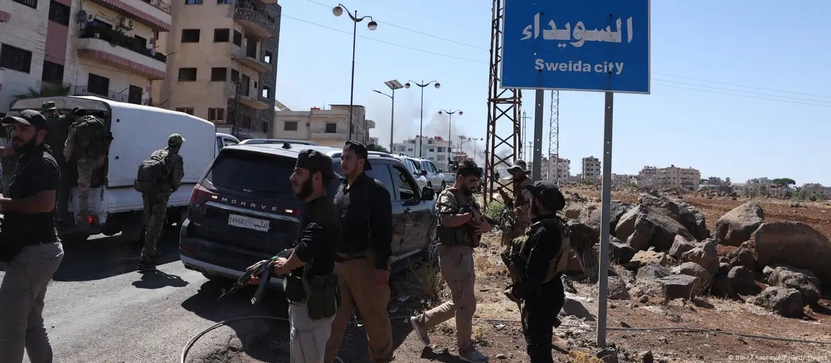 El alto el fuego flaquea mientras se reavivan los enfrentamientos mortales en Sweida, Siria