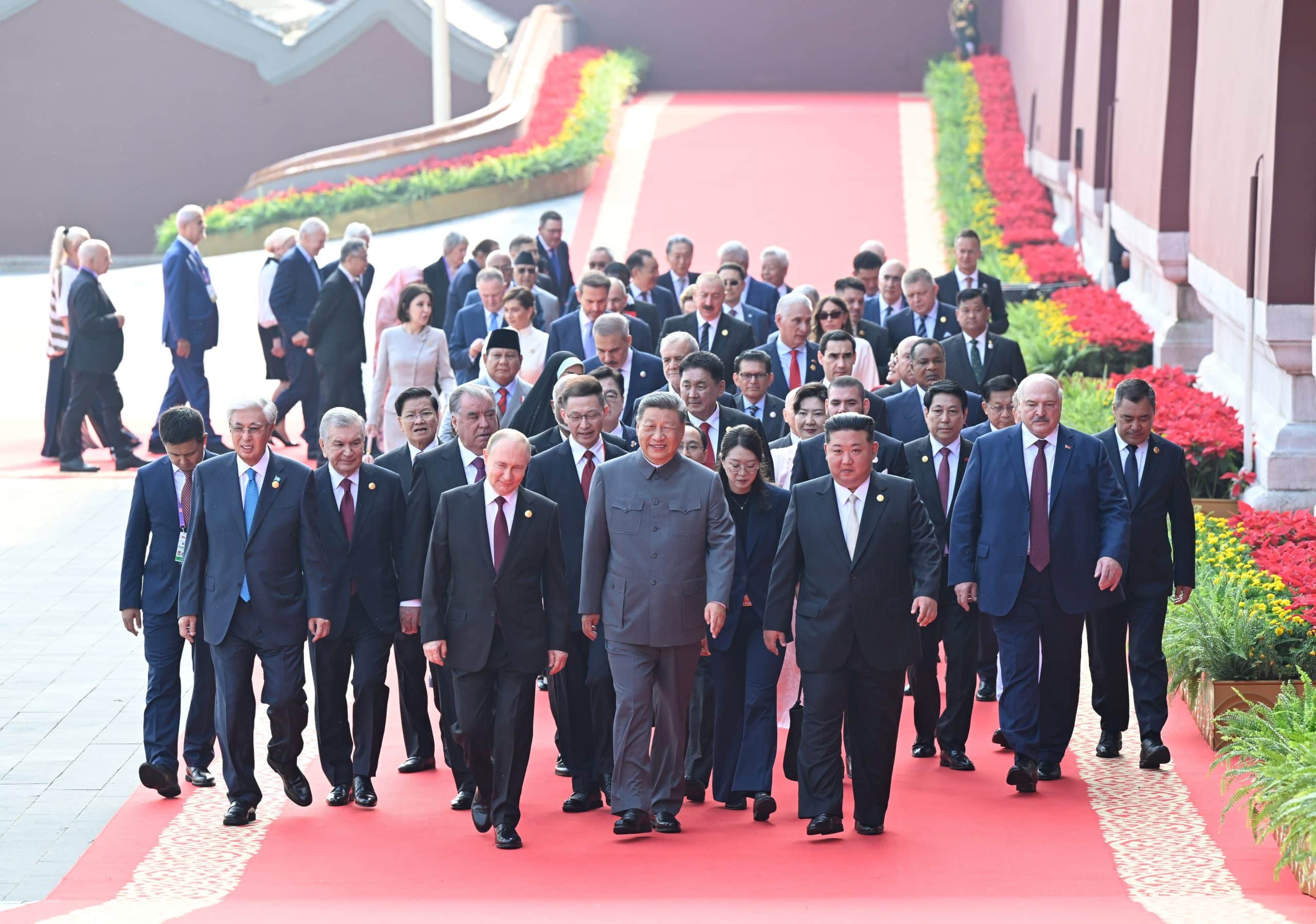 Xi Jinping resaltó la justicia, la paz y la fuerza del pueblo el Día de la Victoria en China