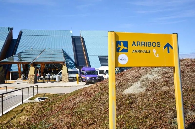 Melella rechazó a LATAM por omitir el nombre “Aeropuerto Internacional Malvinas Argentinas”