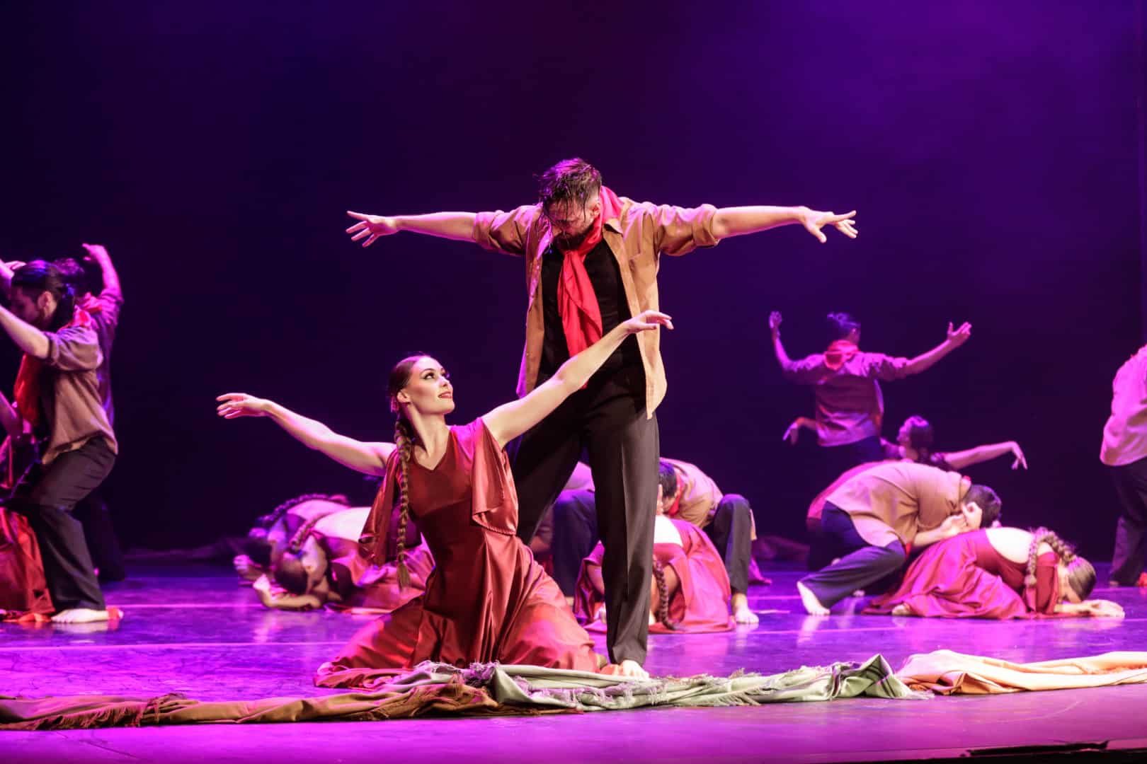 Ballet Folklórico Nacional «Nuestras raíces»