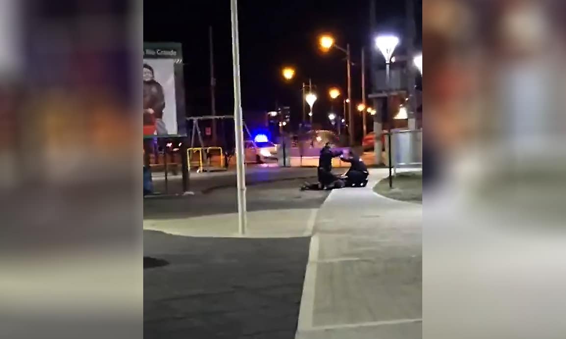 Detienen a conductor que manejaba su rodado ebrio y chocó contra un auto