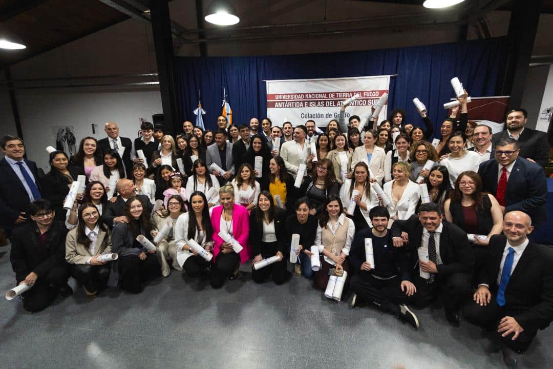 Orgullo fueguino: Más de 100 nuevos graduados en Ushuaia