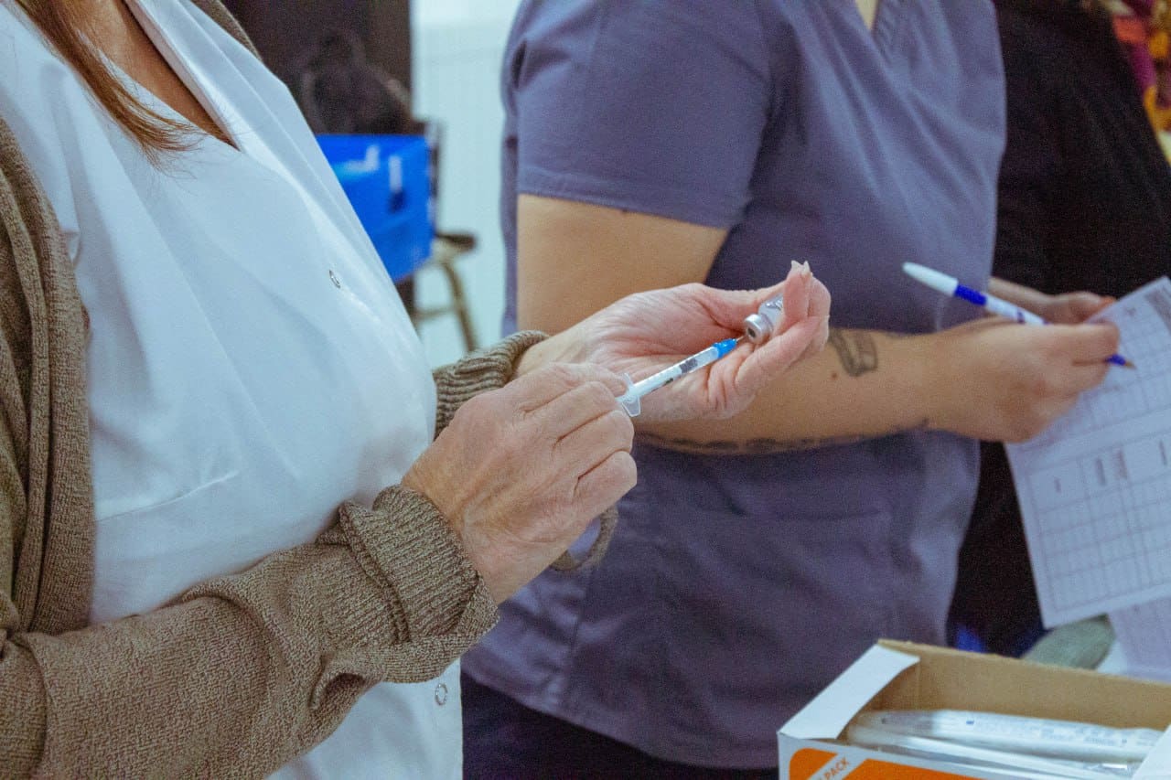 Vacunación contra coqueluche en escuelas de Ushuaia