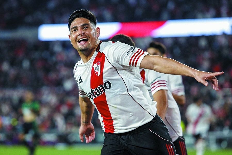 Racing y River, en un duelo decisivo