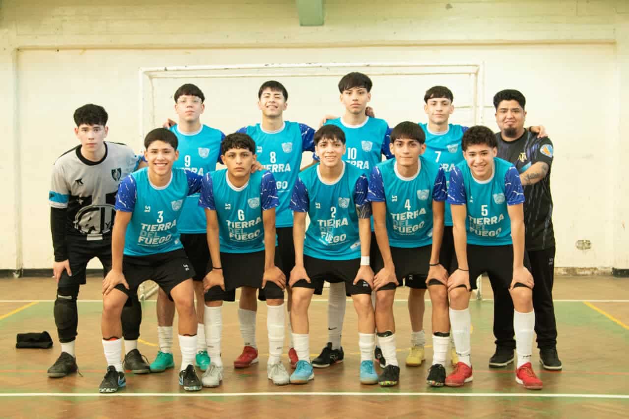 Gimnastas y pesistas en el podio, el futsal sueña
