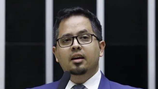 Revelan audios del diputado libertario Pauli negociando desvío de fondos