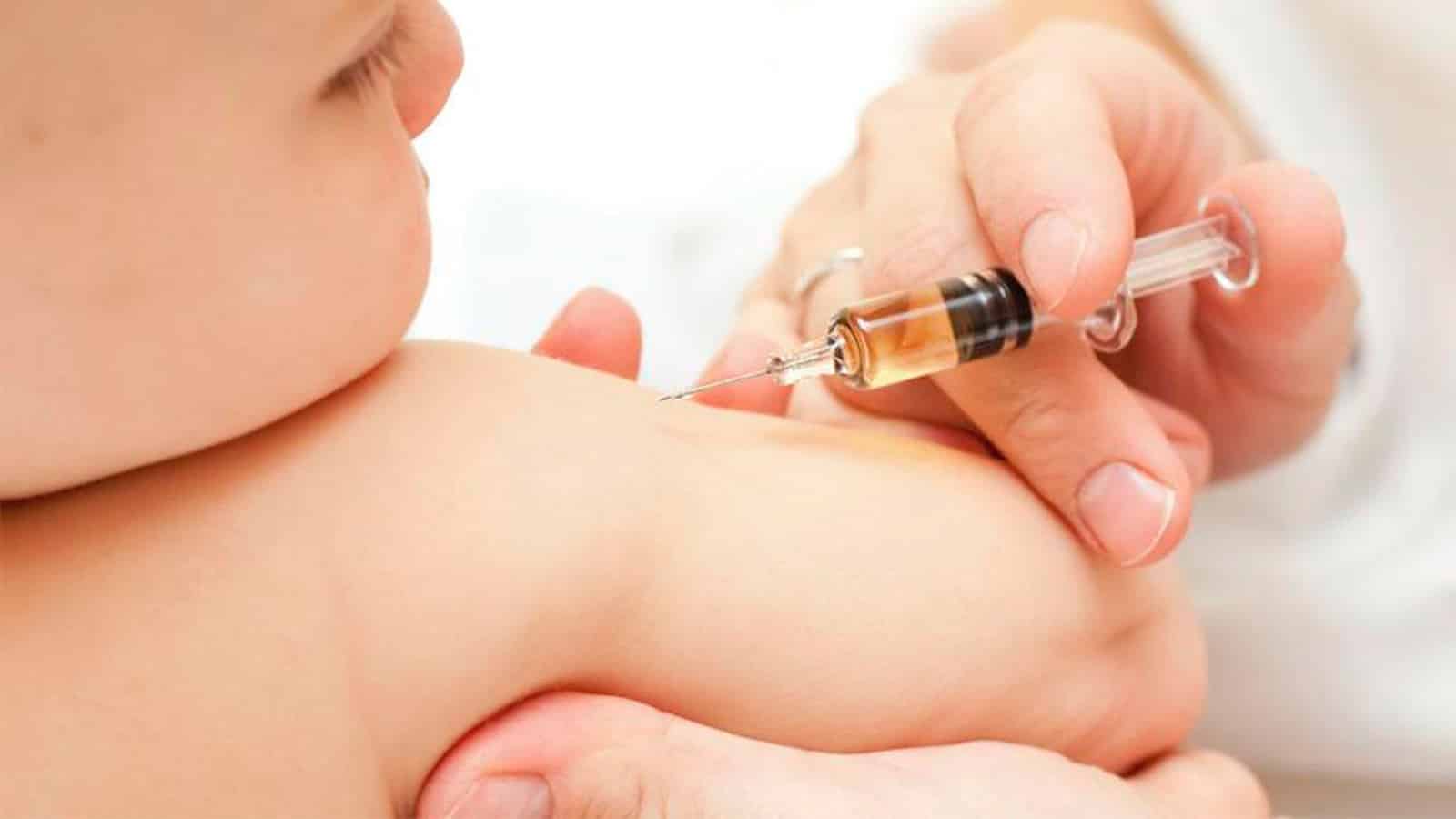 La preocupación de las farmacéuticas sobre los discursos antivacunas