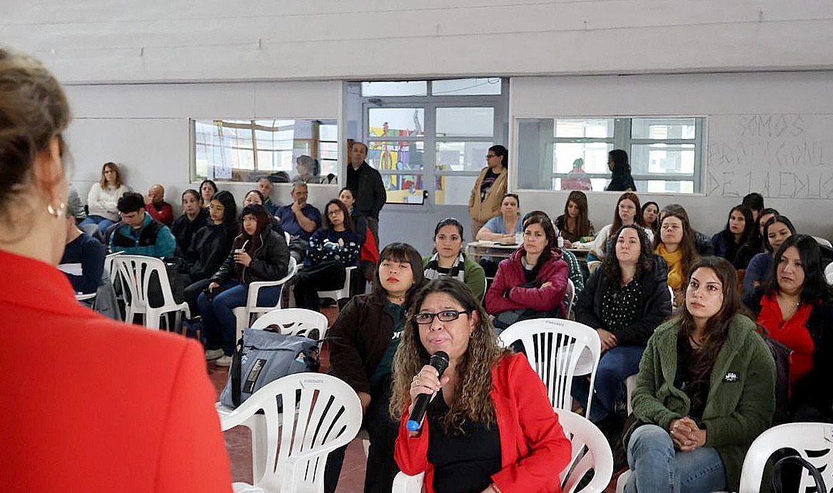 Ushuaia: capacitaron a docentes sobre prevención de la violencia y uso responsable de redes
