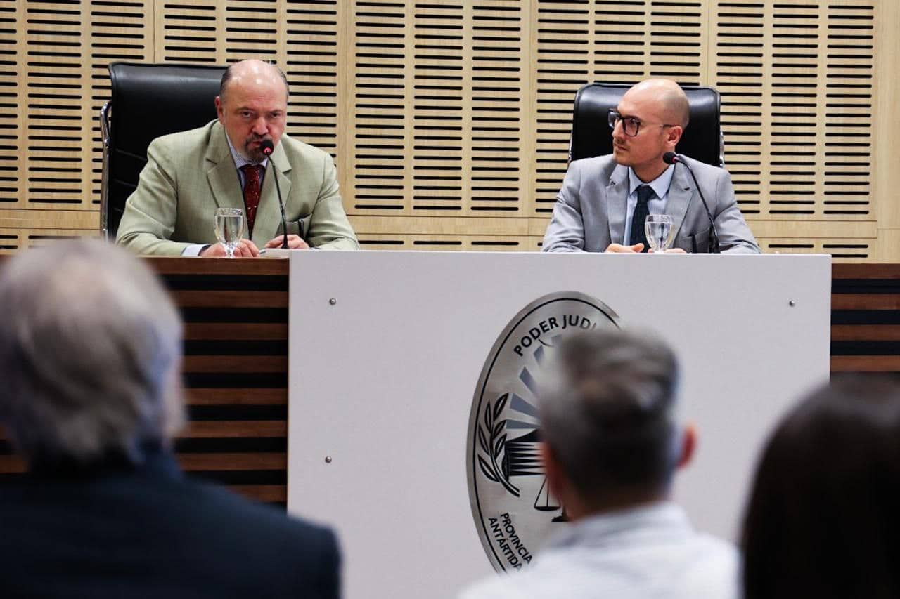 Ushuaia: jornada académica sobre lavado de dinero, narcoterrorismo y narcocriminalidad