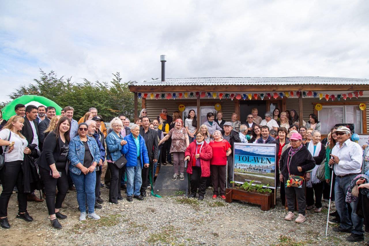 Inauguración de la sede del Centro de Jubilados Tol-Wen